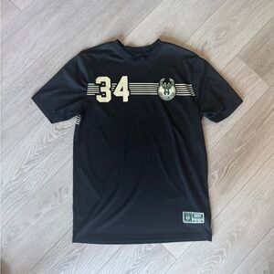 Giannis Antetokounmpo Milwaukee Bucks NBA Jersey Shirt – Men’s Medium